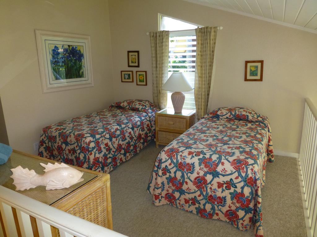Mahina Surf 220 By Redawning Lejlighedshotel Lahaina Eksteriør billede