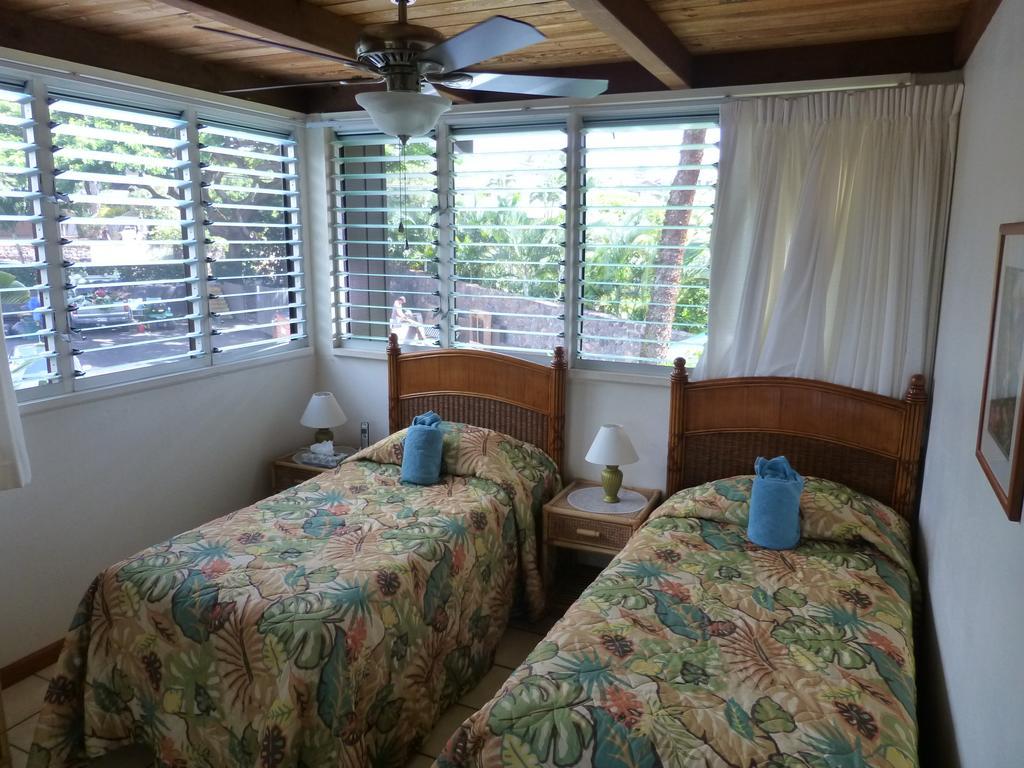 Mahina Surf 220 By Redawning Lejlighedshotel Lahaina Eksteriør billede